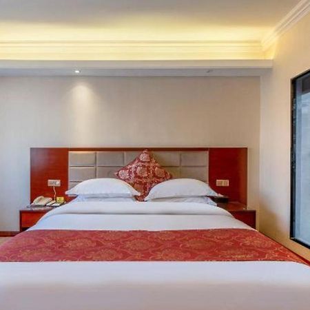 Overseas Chinese Hotel Zhuhai Eksteriør billede