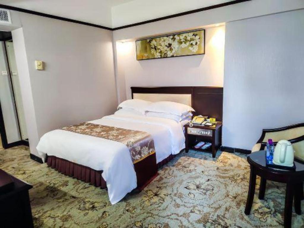 Overseas Chinese Hotel Zhuhai Eksteriør billede