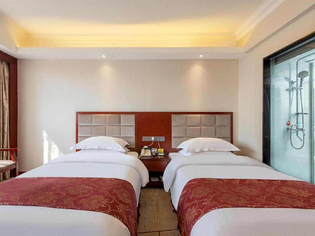 Overseas Chinese Hotel Zhuhai Eksteriør billede