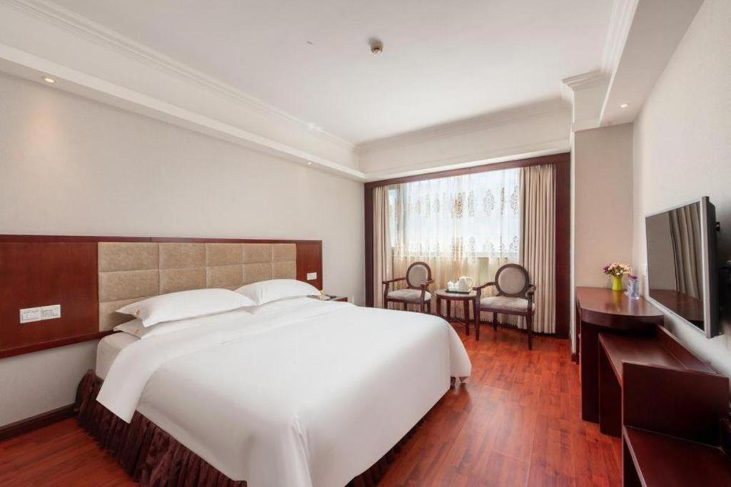 Overseas Chinese Hotel Zhuhai Eksteriør billede